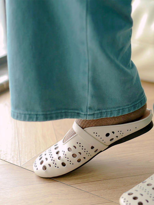 【板娘定制 设计感真皮拖鞋】现货  精致鞋柜 洞洞鞋 舒适好穿~湖州仓 商品图4