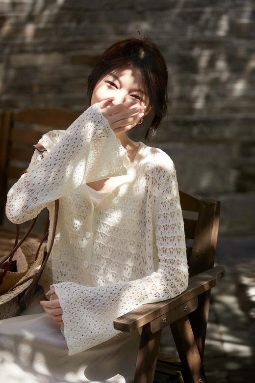 夏季防晒清凉镂空法式浪漫V领荷叶袖开衫罩衫 商品图8