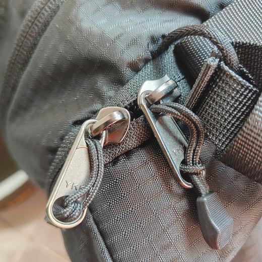 点此购买 始祖鸟可单肩斜挎可手提旅行包 qk 316688 商品图5