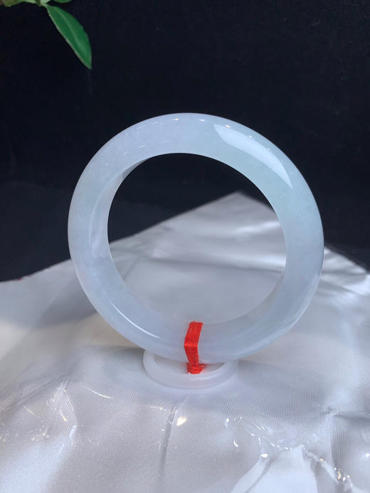 612771，53冰底白月光手镯，清新干净，整条干干净净的，版型大气 商品图0