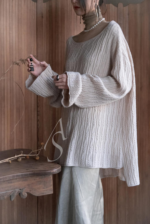 Mutedance  裸色绞花圆领羊绒衫 商品图0