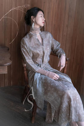 Cortana  灰褐光影JILL苎麻围裹式连衣裙