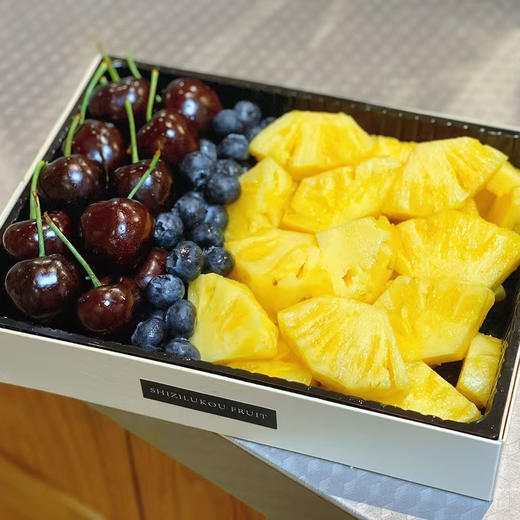 豪华果切 凤梨➕大樱桃➕蓝莓 商品图0