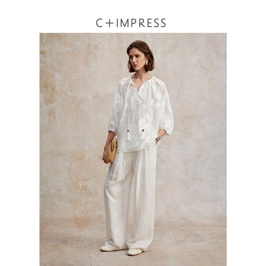 
西嘉原创设计 法式浪漫度假风衬衫花卉提花V领七分泡泡袖上衣女夏CS2502081 商品图3