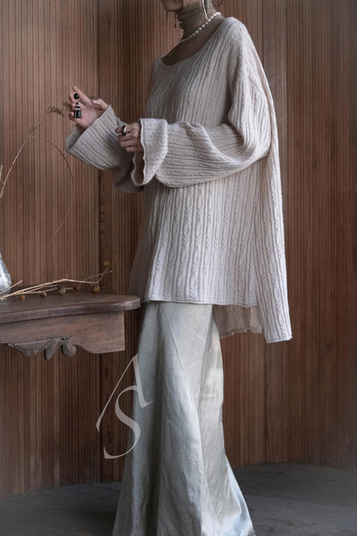 Mutedance  裸色绞花圆领羊绒衫 商品图1