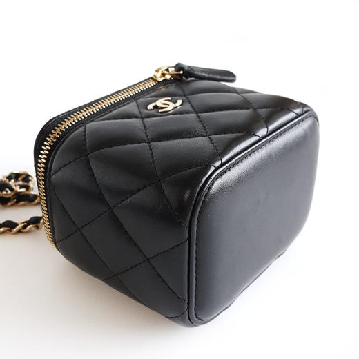 【95新】CHANEL香奈儿黑金羊皮小盒子方盒子化妆盒链条包女士现售价：11500！220425JJ01 商品图7