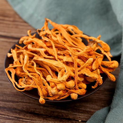 云南菌菇礼盒 精选7种山珍 过节送礼  走亲访友  伴手礼佳品（白松茸40g，蛹虫草65g，鹿茸菇55g，鸡油菌35g，雪山松茸片55g，姬松茸70g，羊肚菌30g） 商品图7