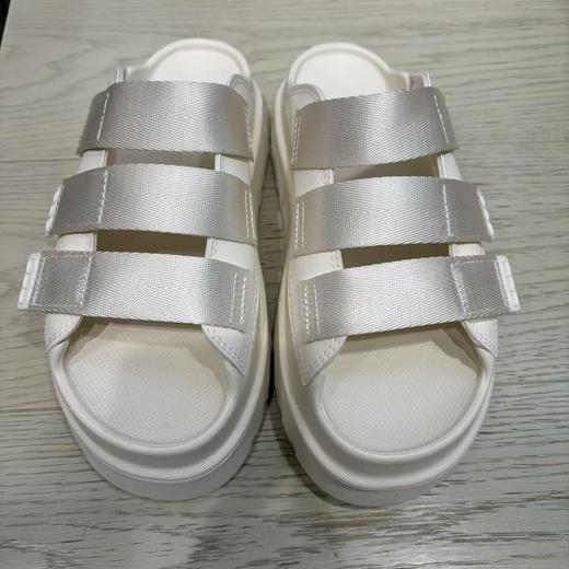2楼UGG夏季新款炫金魔术贴拖鞋  吊牌价899 商品图6