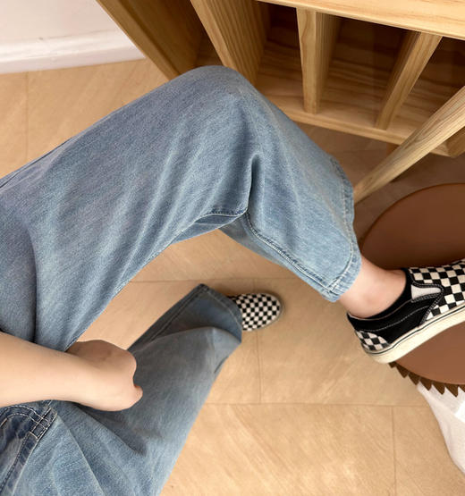 再升级版炎夏两粒扣天丝莫代尔棉黄金软牛仔直筒裤 商品图4