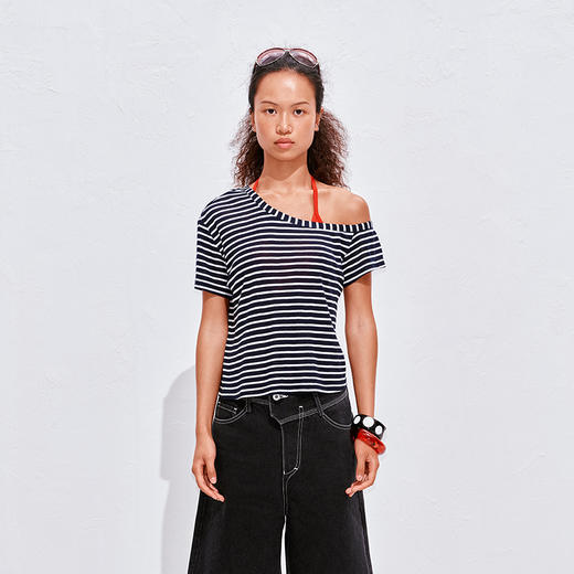 NUTH条纹斜肩宽松露肩短袖T恤女 商品图5