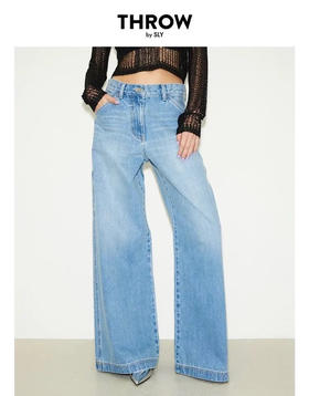 【THE ROW】简约工装直筒牛仔裤。自己备注号码