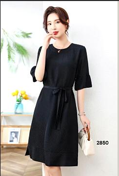 582850夏款上新 赫本风暗格真丝连衣裙 商品图7