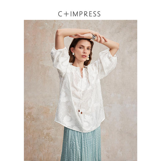 
西嘉原创设计 法式浪漫度假风衬衫花卉提花V领七分泡泡袖上衣女夏CS2502081 商品图1