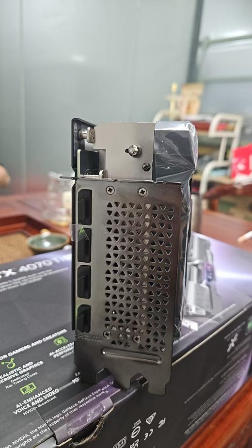 必恩威 PNY 4070ti super 显卡 商品图7