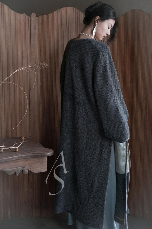 Mutedance 暗雾灰绵羊毛无领系带长外套 商品图3