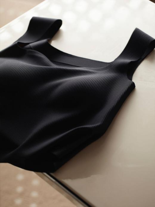 😍不用穿Bra的打底遮副乳【出口日本无痕免bra面膜背心（带胸垫）】亲肤超弹力，各种身材都能穿！这个价格太心动了💓 商品图5