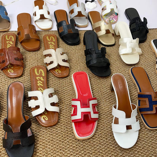 💕2025夏日奢侈大牌同款拖鞋合集💰69-89解锁小羊皮拖鞋❗❗ 年年人气都CHAO高的拖鞋又来啦 🥰夏天的气息一下就有了｜ 🆕ROAADN奢侈大牌同款夏日拖鞋 鞋型整体就很轻便 商品图1