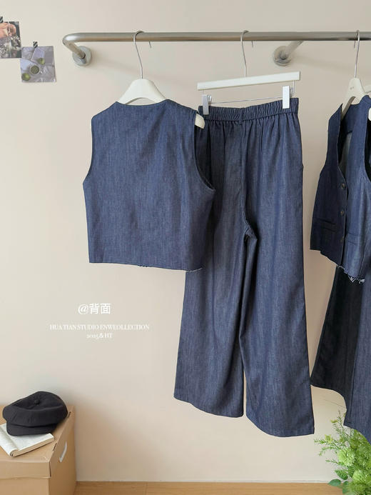🎉这款【随性牛仔】极简牛仔马甲阔腿裤三件套8162👏🏻 以「纯净廓形+质感面料」为核心，🌈这套三件套通过V领无袖牛仔马甲、高腰垂感阔腿裤、的极简组合 商品图2