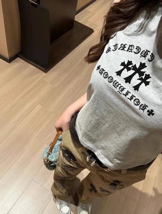 克啰&心植绒印花十字架梵文宽松背心 商品图1