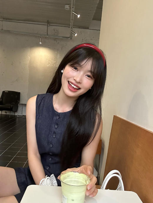 🎉今年夏天爱穿的🤩【老钱风马甲开衫短裤天丝套装】❗️天丝麻的肌理感自带高级滤镜❗️30℃🔥高温穿也完全不会闷汗黏腻❗️ 🔺藏蓝色高级耐看👏🏻  商品图2