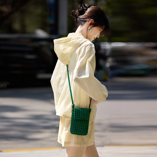 【初夏新品】熙世界户外穿搭运动遮阳防晒衫套装女夏装休闲轻薄外套短裤两件套 商品图3