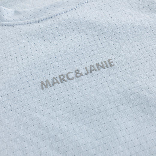 马克珍妮男童轻盈透气户外运动背心儿童上衣2025年夏装新款550570 商品图4