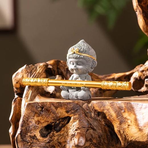 【限时团购】  朱炳仁·铜 金箍笔摆件 赠送大圣底座+笔替换芯 桌面摆件装饰 商品图3