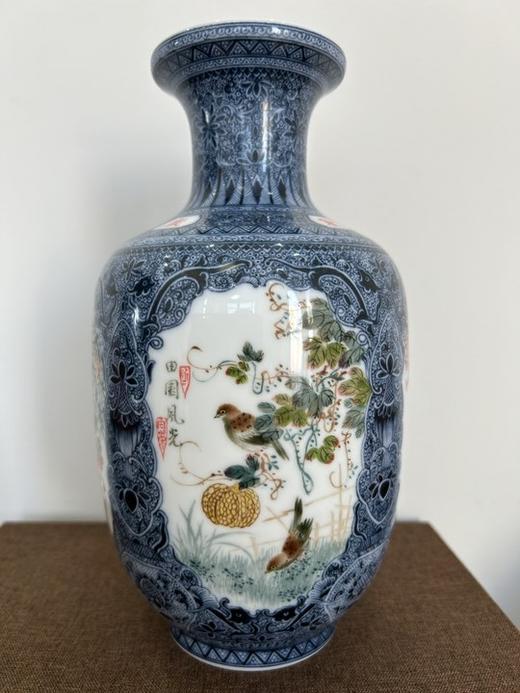 釉中彩四面开窗花鸟瓶 商品图0