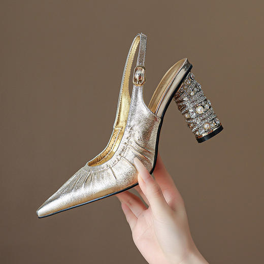 【预售5天】时尚银色法式高跟鞋夏季新款珍珠水钻粗跟羊皮包头后空真皮凉鞋女HCYYHD&6071 商品图3