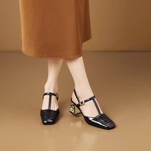 【预售5天】优雅气质时装鞋夏季新款女鞋方头粗跟高跟鞋镂空搭扣包头后空凉鞋HY&H3655 商品图2