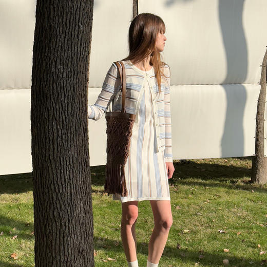 lost in echo2025春夏新款时尚撞色条纹长袖肌理感针织开衫外套女 商品图3