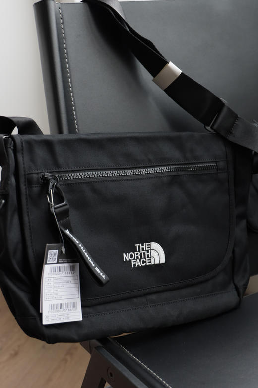 男女同款北边T2F 斜挎单肩信使包 PJ979 商品图3