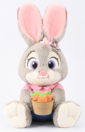 迪士尼疯狂动物城
朱迪抱萝卜公仔