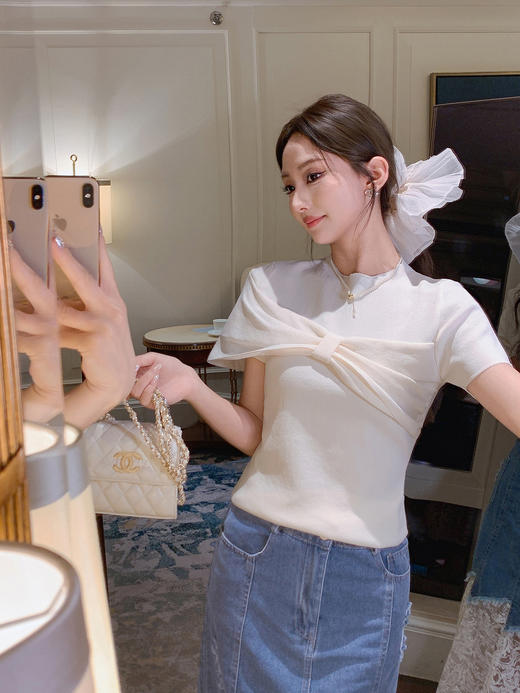 张心子【漫月白茶】夏款气质显瘦弹力针织衫上衣 U2504053 商品图7