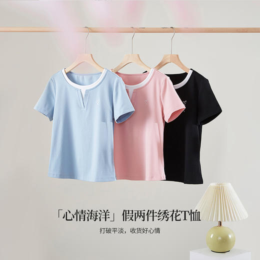 【五折购】熙世界短袖t恤女士2025年新款夏季百搭设计感撞色圆领假两件上衣 商品图4