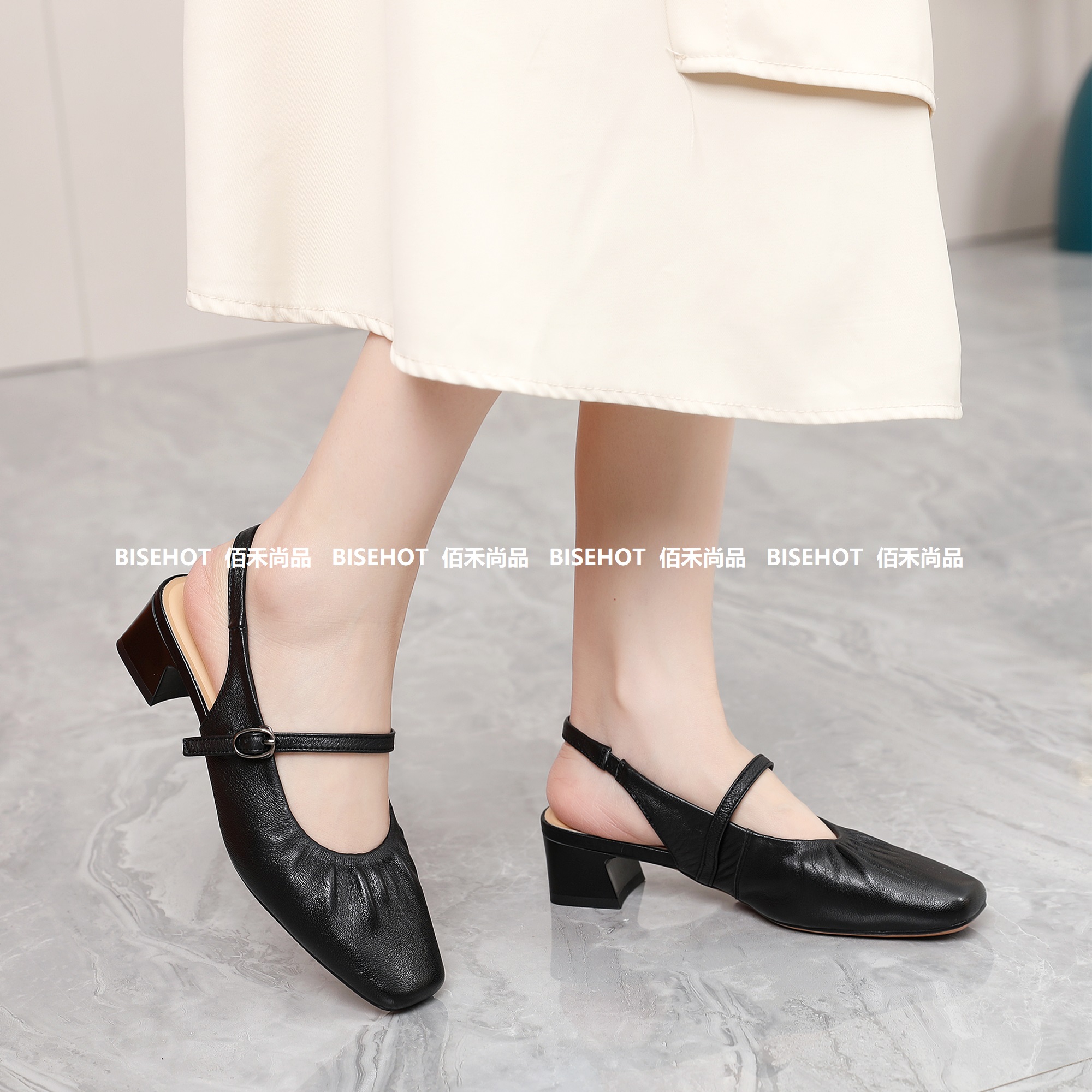 新品女士牛皮中空鞋829B52552（W）