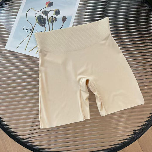 原单正品露露LULU三合一无痕安全裤内裤
外网72美刀，颜色：肤色|黑色|白色
成分：80.3%锦纶+19.7%氨纶
尺码M.L.XL 商品图12