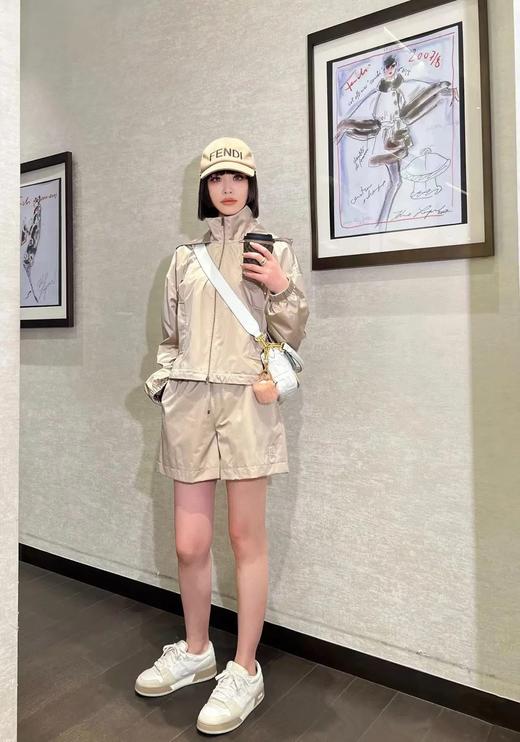 芬迪 25早春限定简约纯色外套（TM） 商品图8