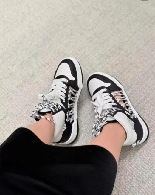 迪奥 新款情侣码镂空双色鞋带低帮运动鞋（HC） 商品图4