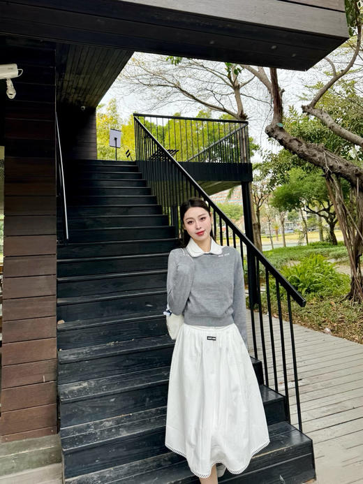 缪缪 25早春学院风白色半裙（TM） 商品图2