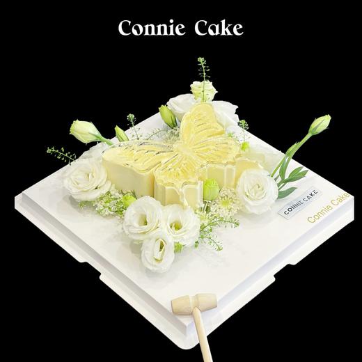 仙女白色系鲜花蝴蝶慕斯 商品图0