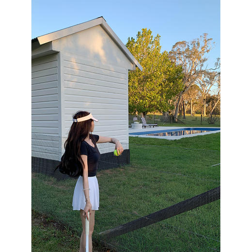 金蘑菇菇 新季不减肥t系列 / 一秒好身材 微妙小版型V领修身短袖 商品图6