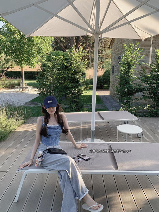 金蘑菇菇 Villa Petriolo西西里 刺绣吊带上衣 商品图0