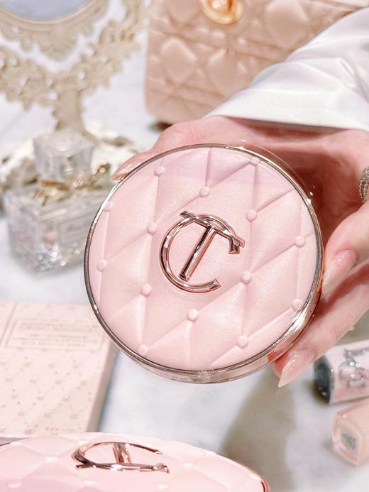 【露思同款】Charlotte Tilbury CT微光粉气垫1C 粉光枕边话水光细腻遮瑕长效持妆清透滋润25年新品 商品图8