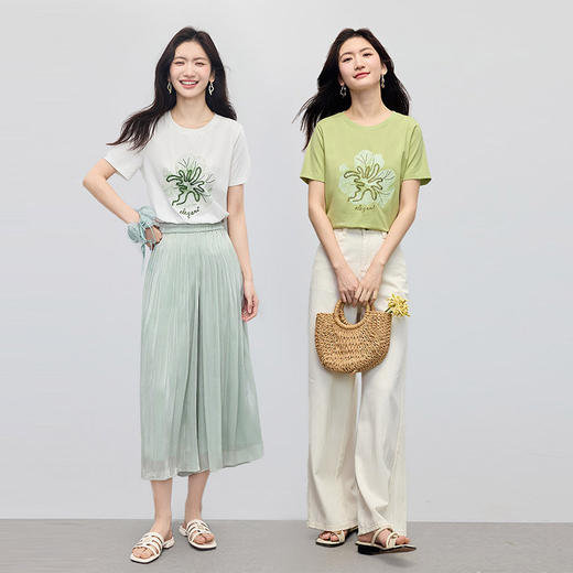 【周末秒杀】熙世界休闲假日风印花短袖T恤女夏季新款气质圆领正肩新疆棉上衣 商品图2