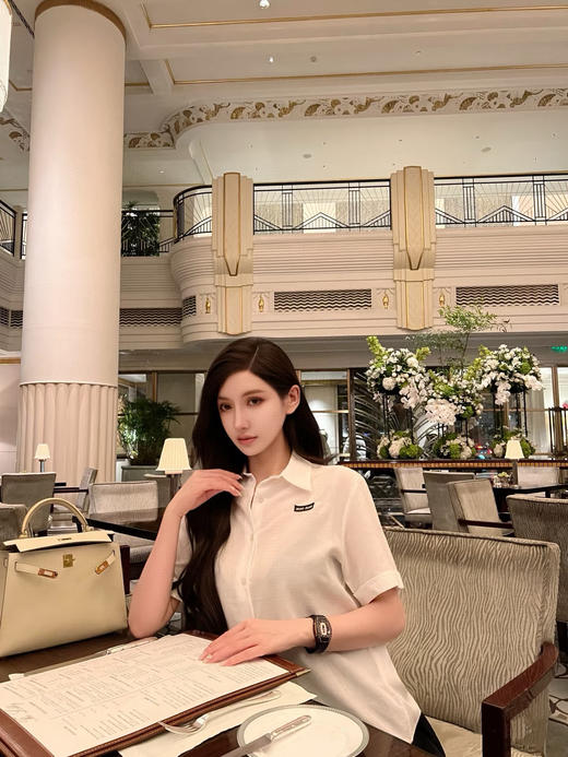 缪缪 25早春学院风衬衫T恤（TM） 商品图1