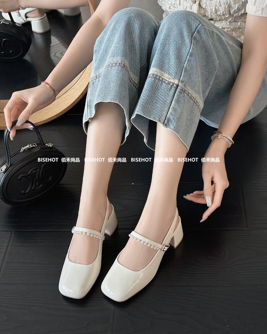 新品时装女式中空鞋798B52530（W） 商品图6