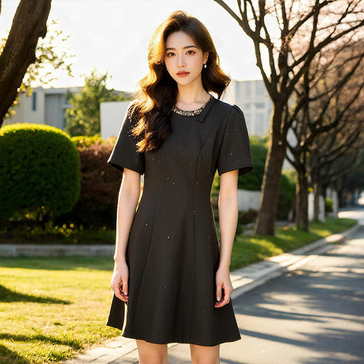 奢姿大码女装2025夏季法式轻奢俏皮连衣裙胖妹妹织带设计时尚裙子9952858280 商品图4