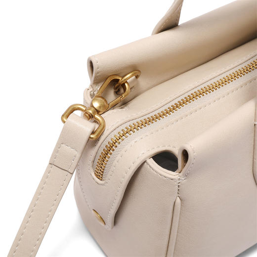 【云粉节】BF楼森达小方包2025春季新款时尚单肩斜挎包X1569AX5吊牌价699活动价399 商品图2