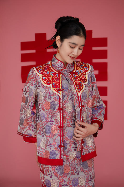 荷言HEYEN 花嫁 非遗并蒂喜字纹双面异色罗新娘旗袍手工葫芦盘扣高定系列 商品图4